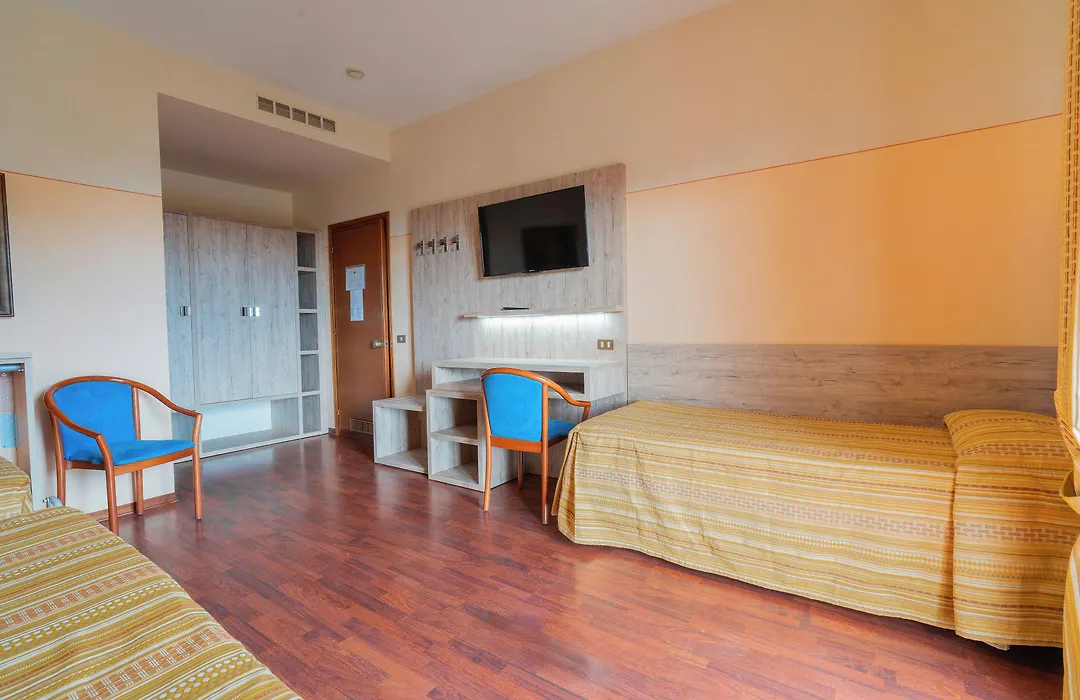 Hotel Tirreno-1